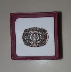 Stunning! 1.5+ Carat Diamond Ring -Appraisal Available- Reasonable Offers Only