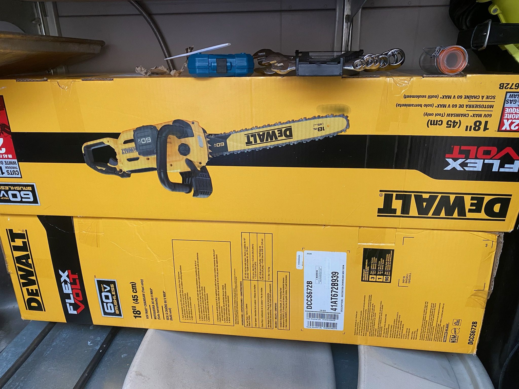 Dewalt Battery Chainsaw 200$