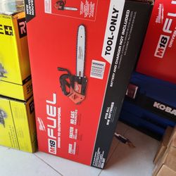 Milwaukee M18 Fuel Chain Saw