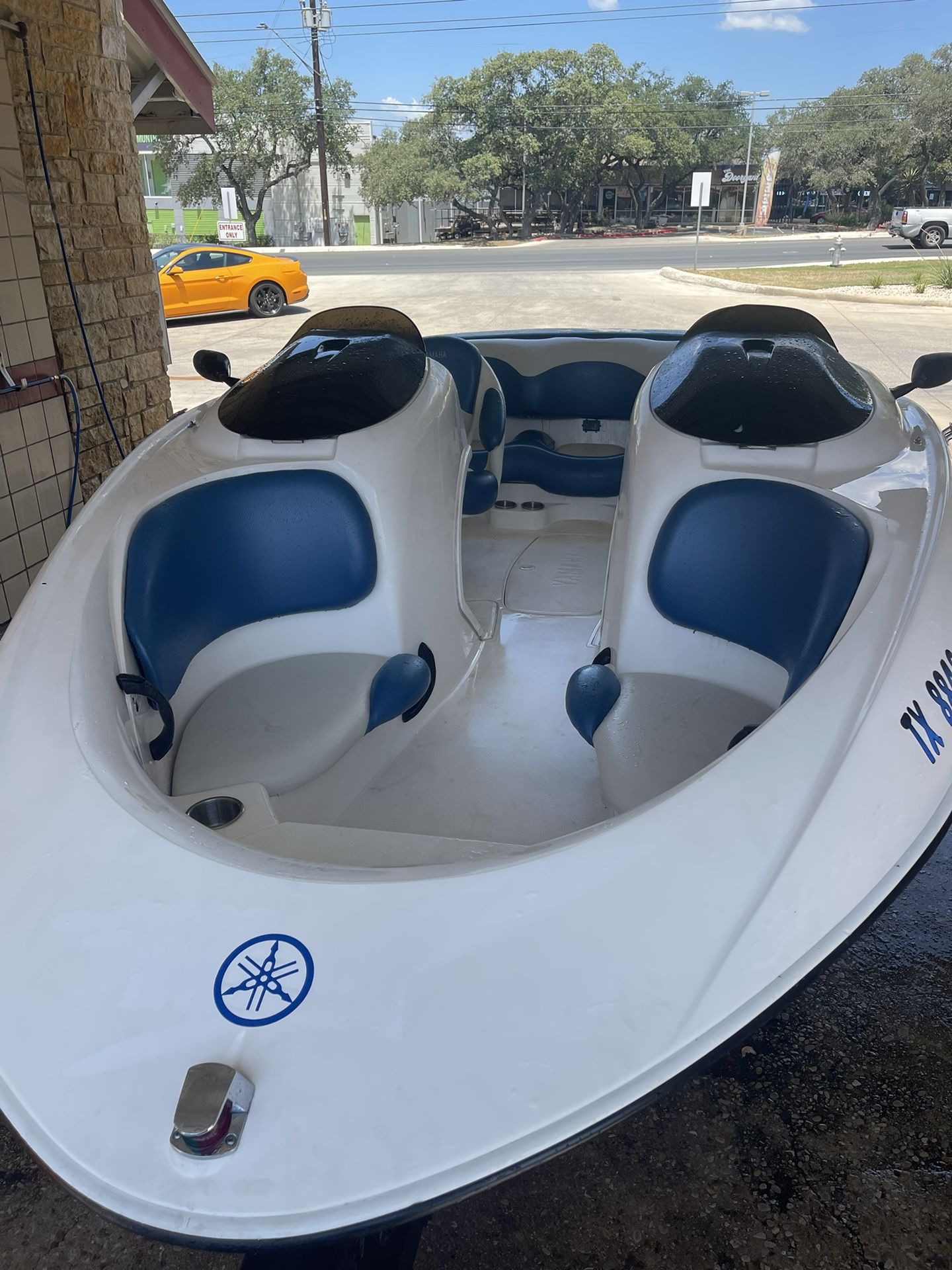 2002 Yamaha Boat Ls2000