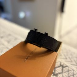 Louis Vuitton Belt Black