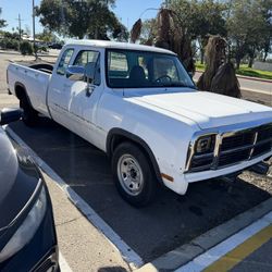 1993 D250 5.9 Cummins