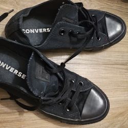 Ladies Black Converse /Chuck Taylors Sz8
