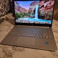 HP 14 warm Gold Laptop 🤗 ( 2022 ) 8GB Quad Core 256GB SSD