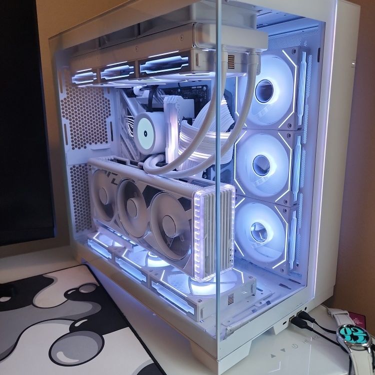 Custom White Pc