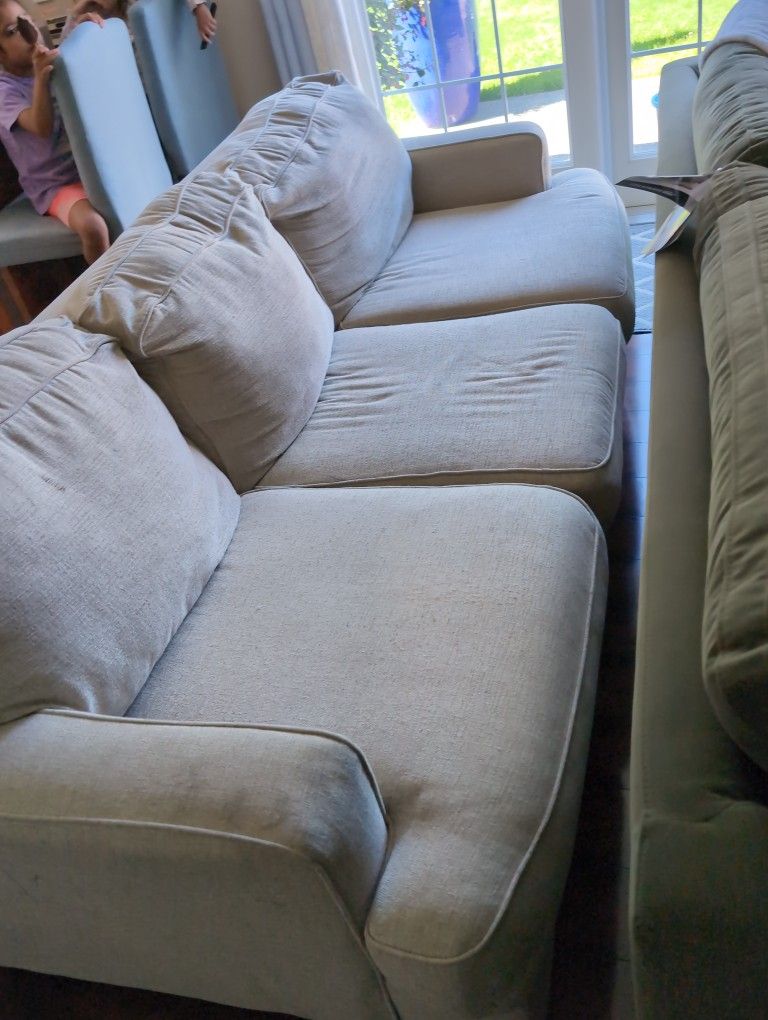 Sofa Free