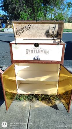 Designer Bar And Liquor Cabinet (Dr.Henry John Lindeman "Since 1843"a 'Gentlemen's Collection "