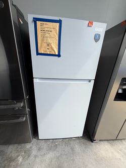 Midea White Top-Freezer Refrigerator