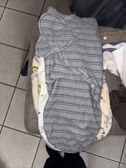 2 Baby Swaddles 0/3M