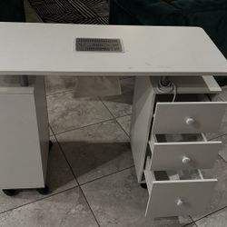 Nail Desk