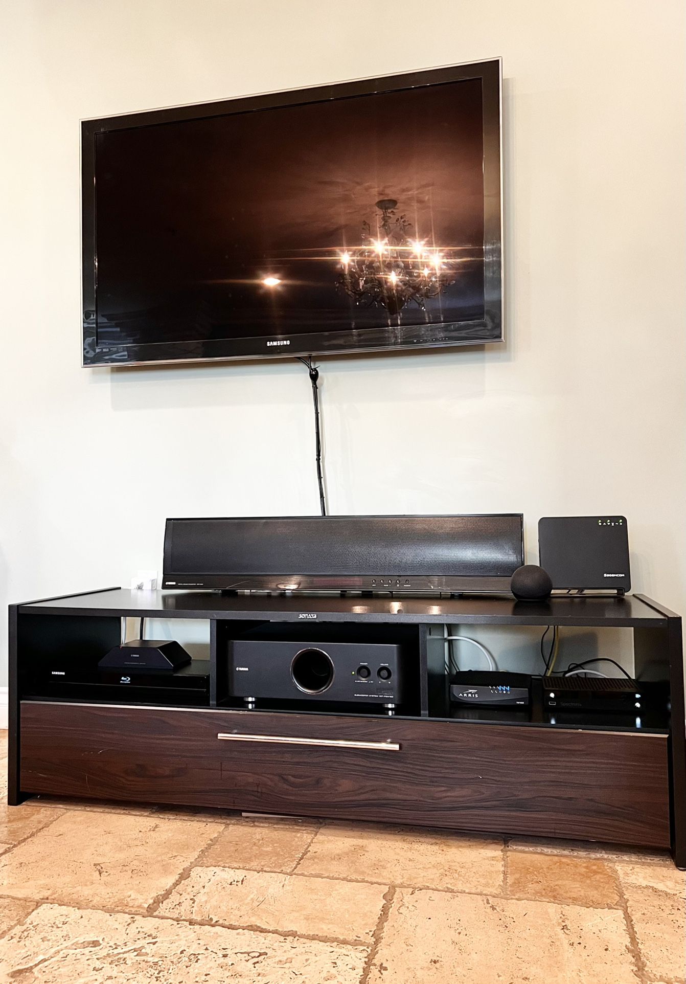 Sonax TV/Soundbar Entertainment Center