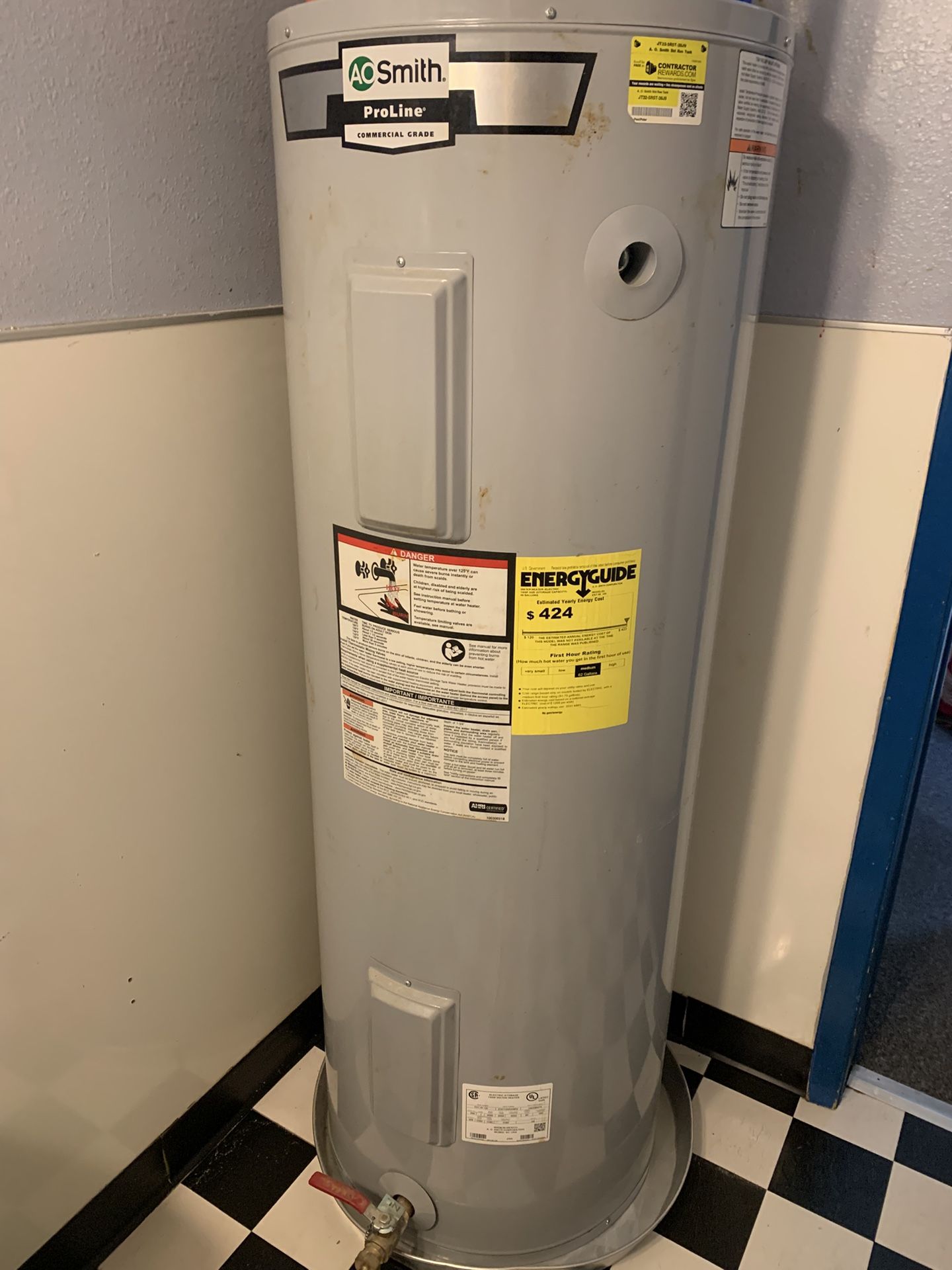 water heater (Rheem 40 gallons, used for year, works