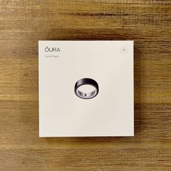 *Like New* Oura Ring 4, Black, Size 11