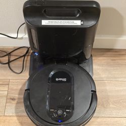 Shark IQ Robot RV1001AE w/ Self-Empty Base — $150