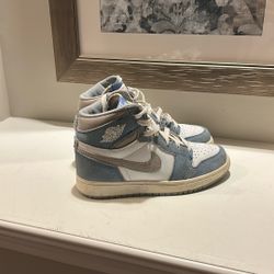 Jordan 1 size 7, hyper royal smoke grey retro high