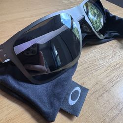 Oakley Holbrook Metal Like New