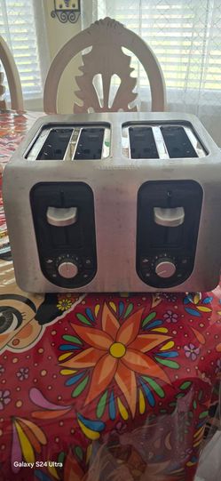 Black & Decker 4-Slice Toaster, RECOGER EN HUMBLE 77396
