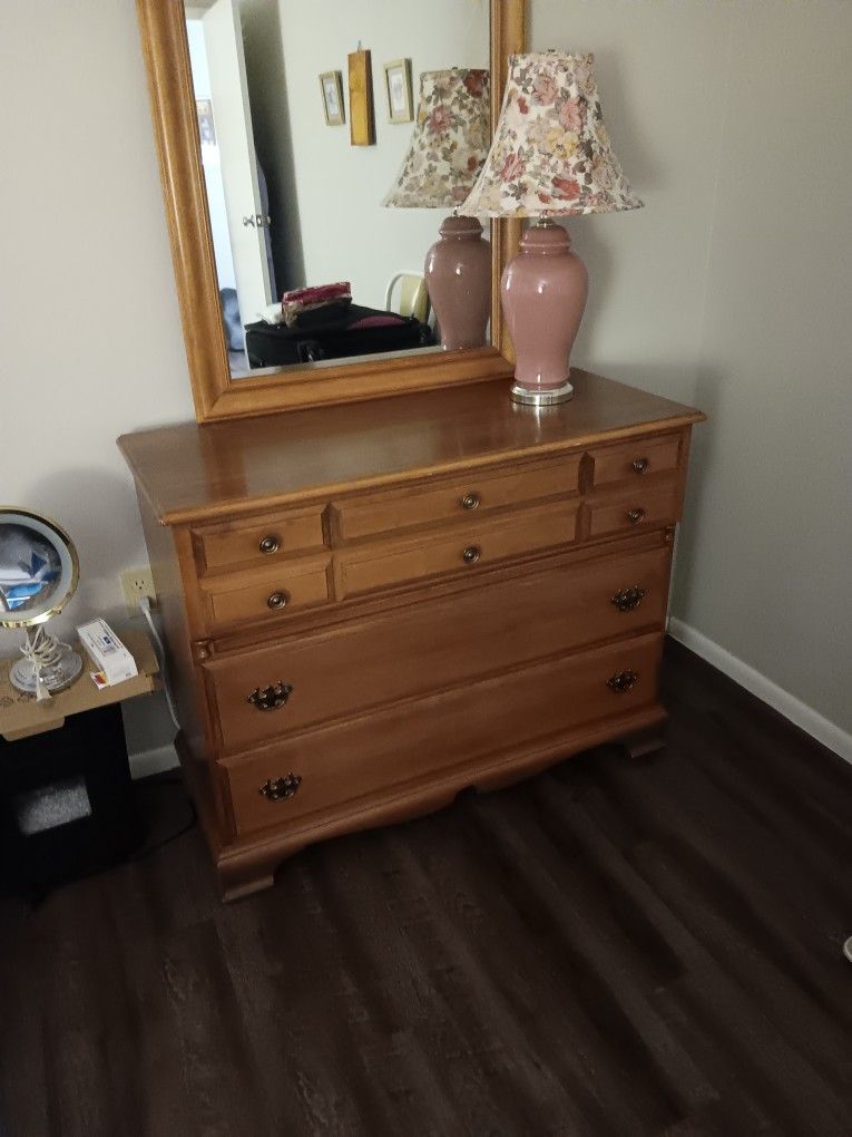 SOLID MAPLE DRESSER