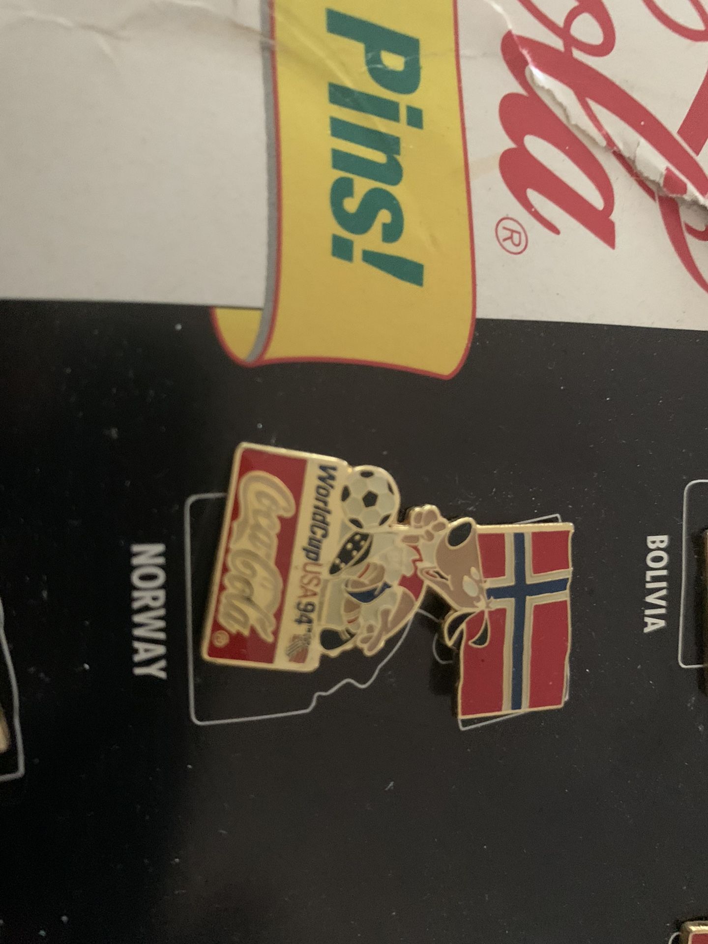 Coca Cola vintage metal Pin from World Cup