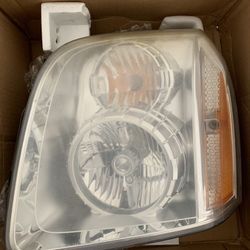 2007-2014 Yukon Headlight Assembly