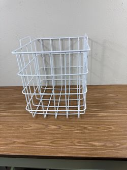 White Metal Wire Storage Basket