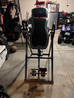 Innova inversion table