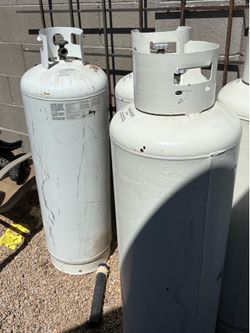 Propane tanks￼