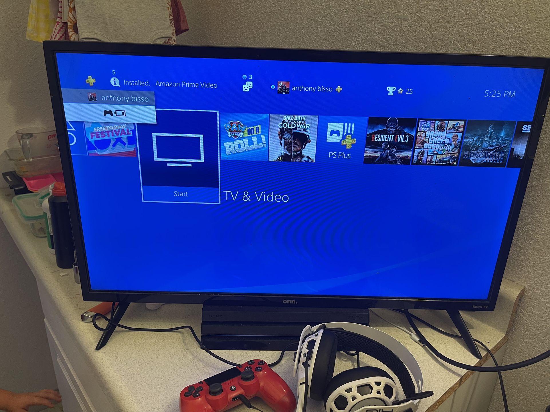 Ps4 Pro And Roku Tv