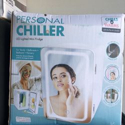 New Personal Chiller Mini Fridge