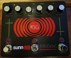 EarthQuaker Sunn O))) Life Pedal Octave Distortion + Booster Effect Pedal