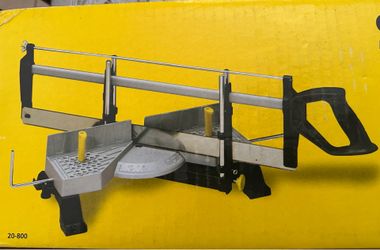 Clamping Mitre Box with Saw