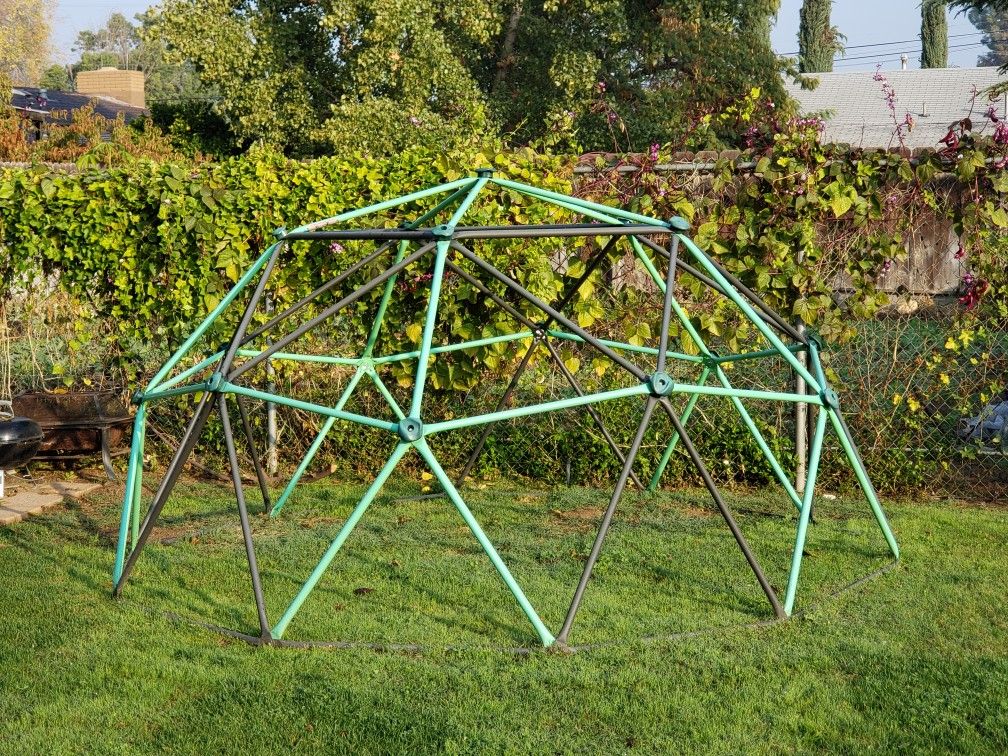 CLIMBING DOME Playground Set