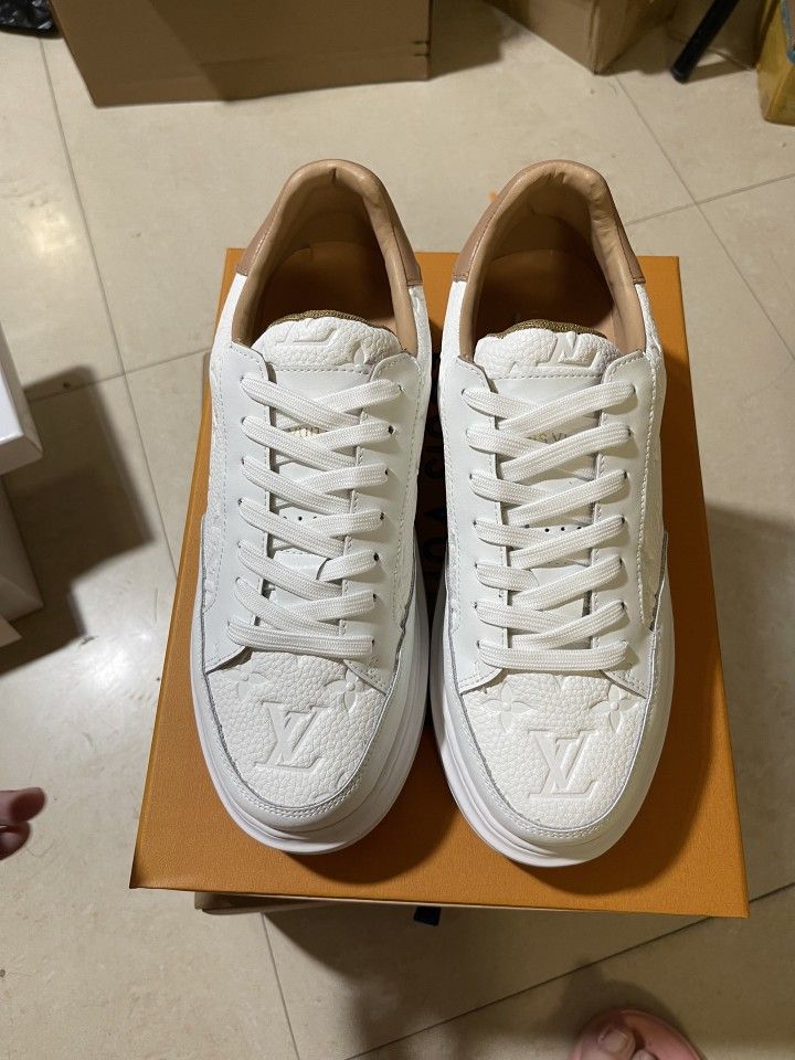 Louis Vuitton men's casual sneakers