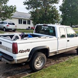  Chevy Silverado k2500 6.5 turbo diesel 