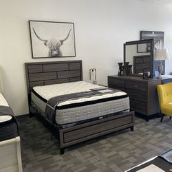 Queen 4 Piece Grey Wooden Bedroom Set 