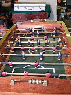 Vintage football Table Game, in Grate Working Condition
