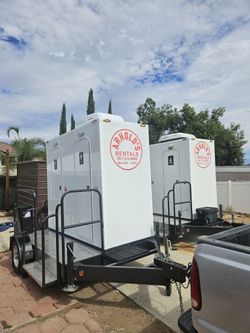 Luxury Restroom Trailer for Weddings & Events - Riverside