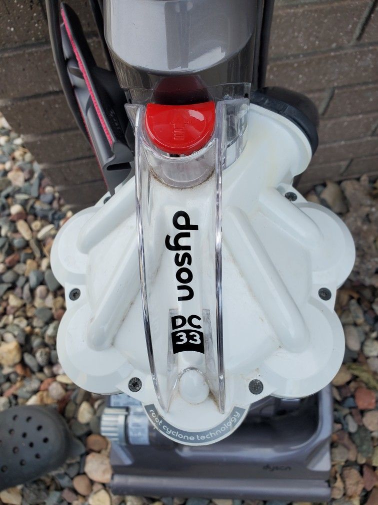 Dyson DC33