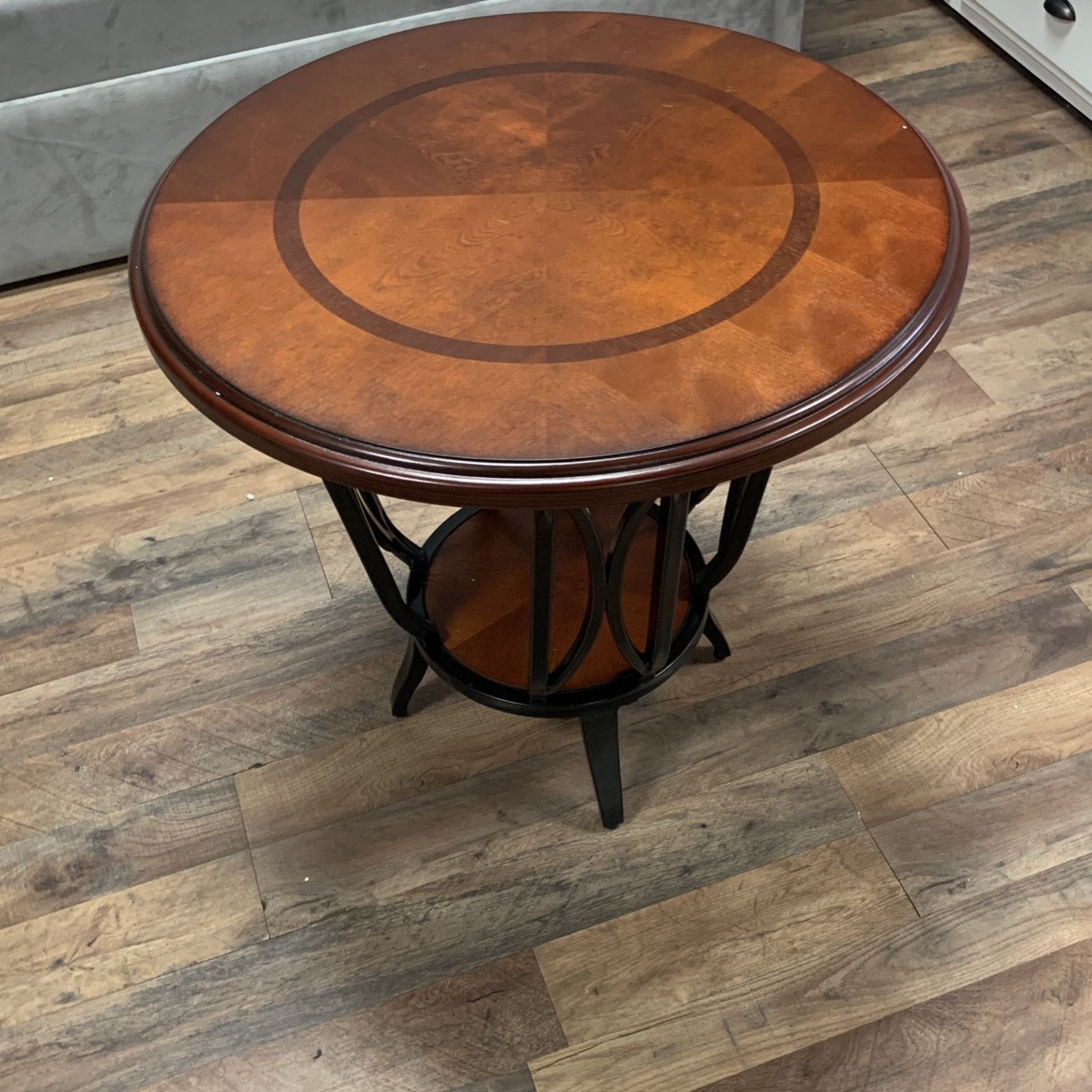 Rounded End Table 