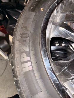 305/45 R22 tires and wheels