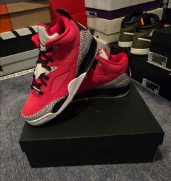 Jordan Son of Mars Low
Unite Size 11M