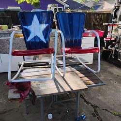 Antique Lawn Chair W/ Texas Colors