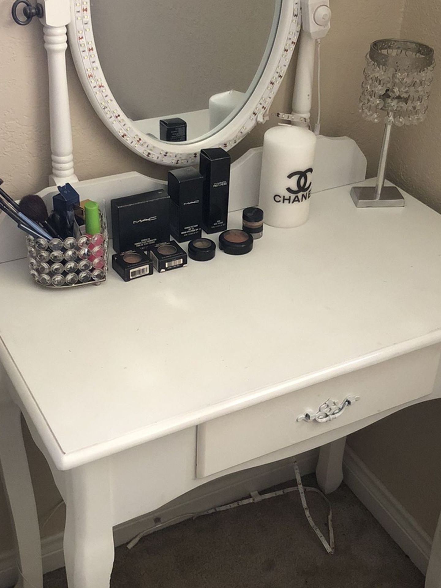 Vanity Table ( FIRM PRICE )