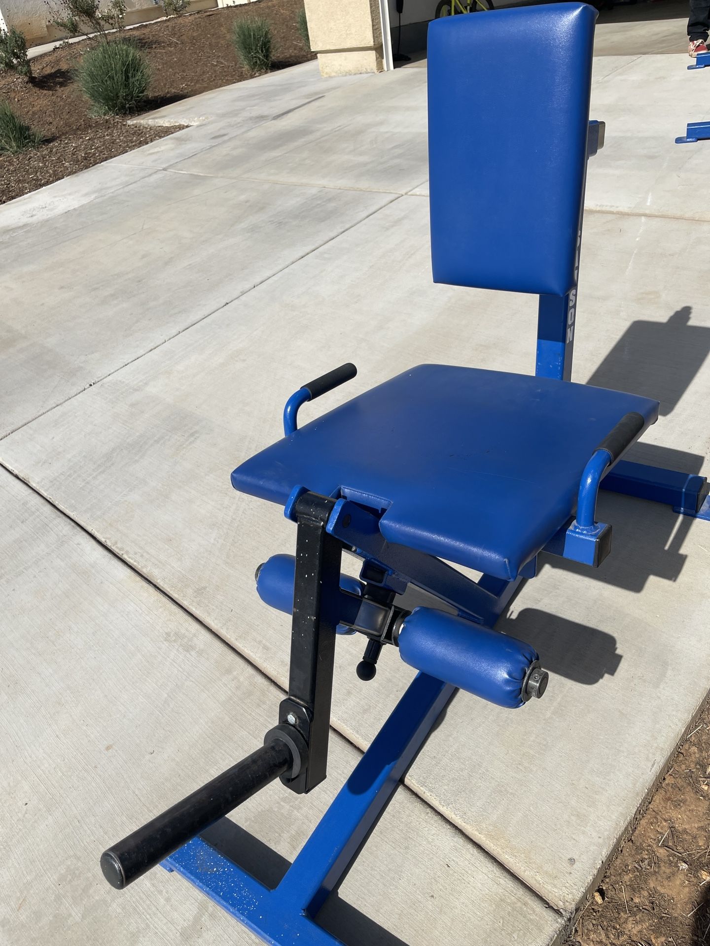 SAMSON Leg Extension