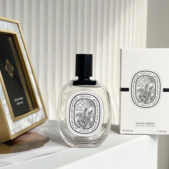eau rose perfume