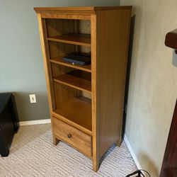 Matching Coffee and End tables, Entertainment Center