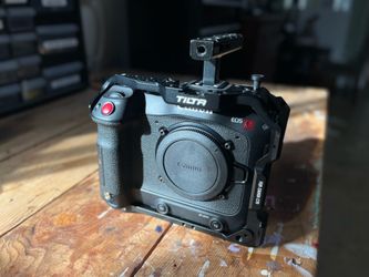 Canon C70 - RF mount
