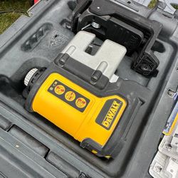 DEWALT 100 ft. Green 3-Plane Laser Level 