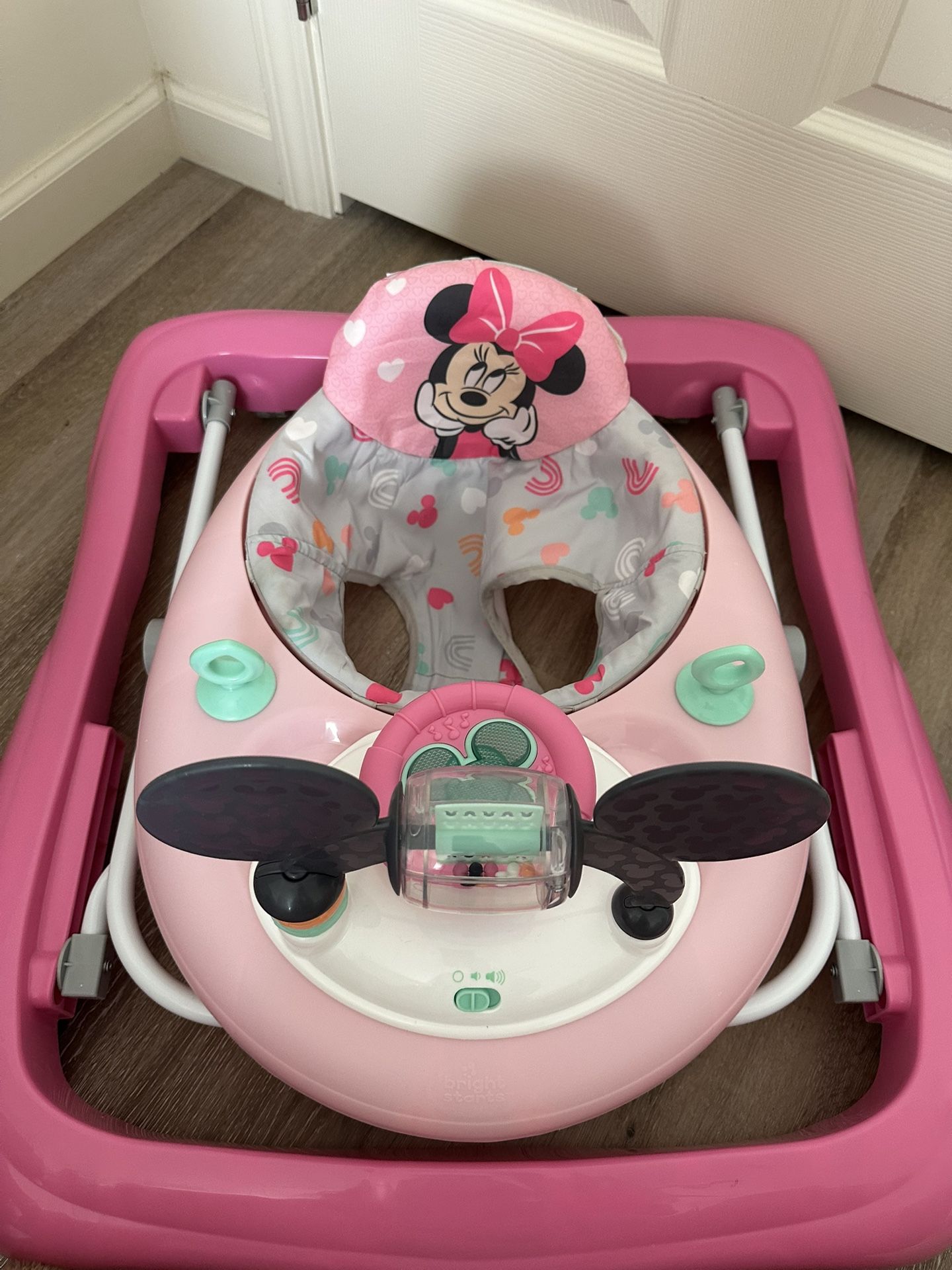 Minnie Mouse Walker
