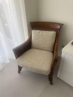 Coastal Accent Chair – Solid Wood Frame